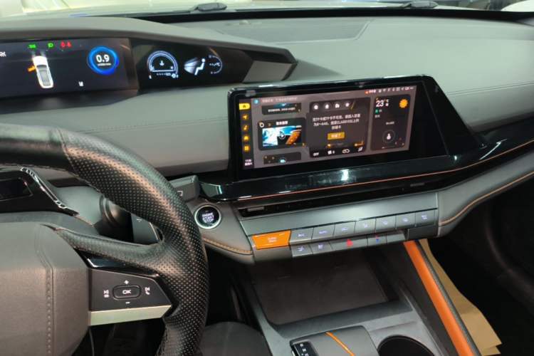 Used CHANGAN UNI-V 2022 1.5T Prestige Version Audio And AC Panel
