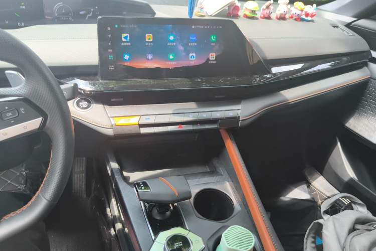 Used CHANGAN UNI-V 2022 1.5T Prestige Version Audio And AC Panel