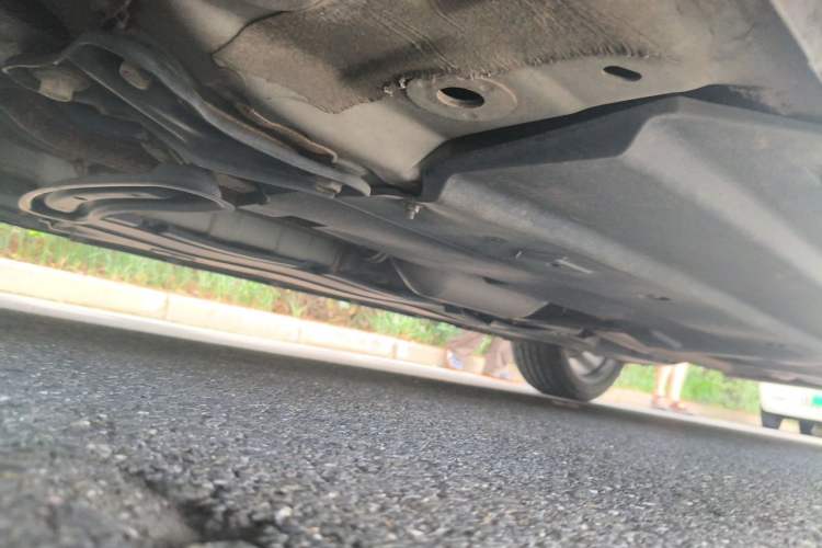 Used CHANGAN UNI-V 2022 1.5T Prestige Version Chassis Front Left