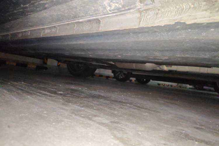 Used CHANGAN UNI-V 2022 1.5T Prestige Version Chassis Front Right