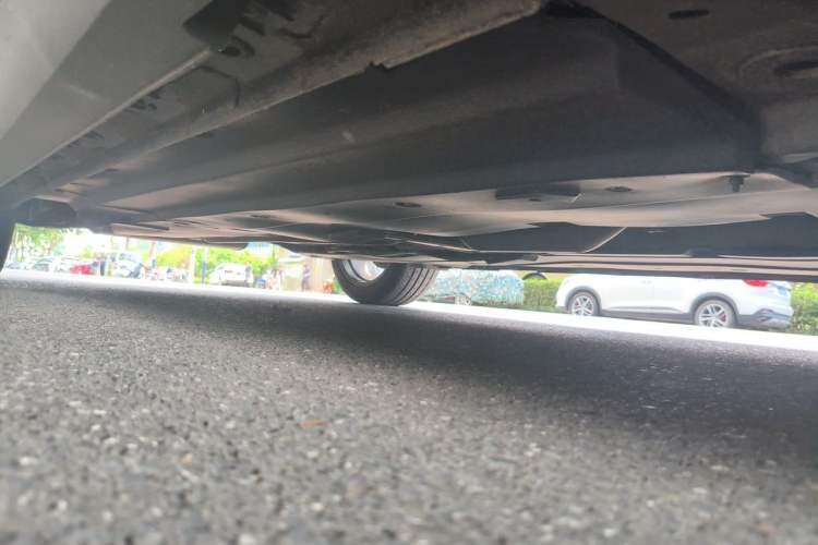 Used CHANGAN UNI-V 2022 1.5T Prestige Version Chassis Front Right