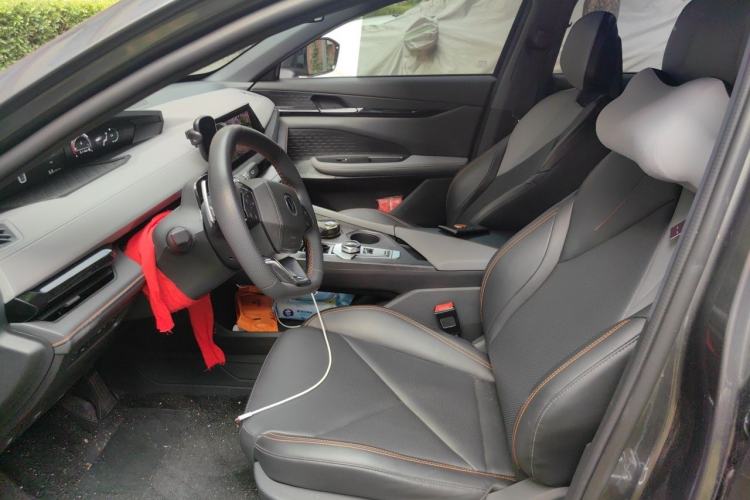 Used CHANGAN UNI-V 2022 1.5T Prestige Version Driver Seat