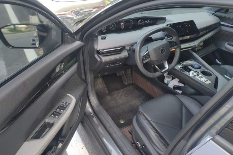 Used CHANGAN UNI-V 2022 1.5T Prestige Version Driver Seat