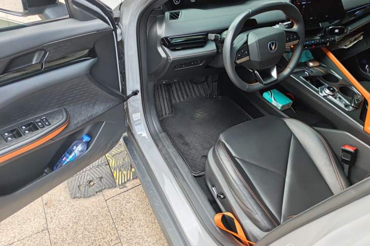 Used CHANGAN UNI-V 2022 1.5T Prestige Version Driver Seat