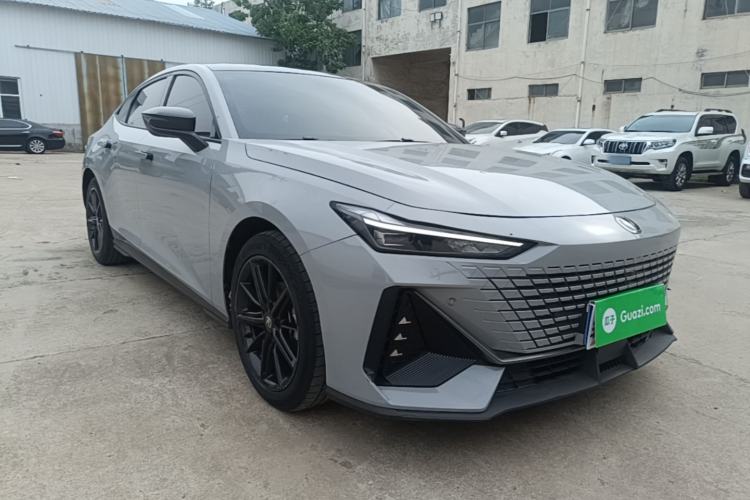 Used CHANGAN UNI-V 2022 1.5T Prestige Version Exterior 1