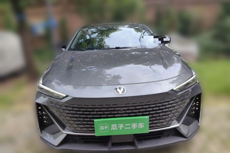 Used CHANGAN UNI-V 2022 1.5T Prestige Version Front