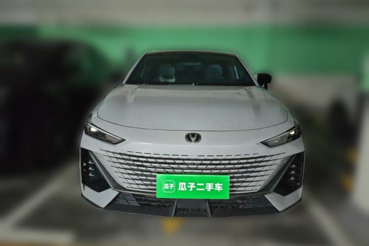 Used CHANGAN UNI-V 2022 1.5T Prestige Version Front