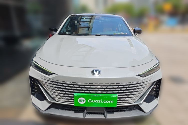 Used CHANGAN UNI-V 2022 1.5T Prestige Version Front