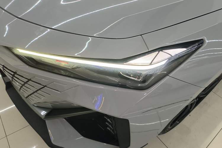 Used CHANGAN UNI-V 2022 1.5T Prestige Version Left Front Headlight
