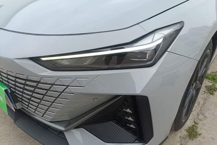 Used CHANGAN UNI-V 2022 1.5T Prestige Version Left Front Headlight