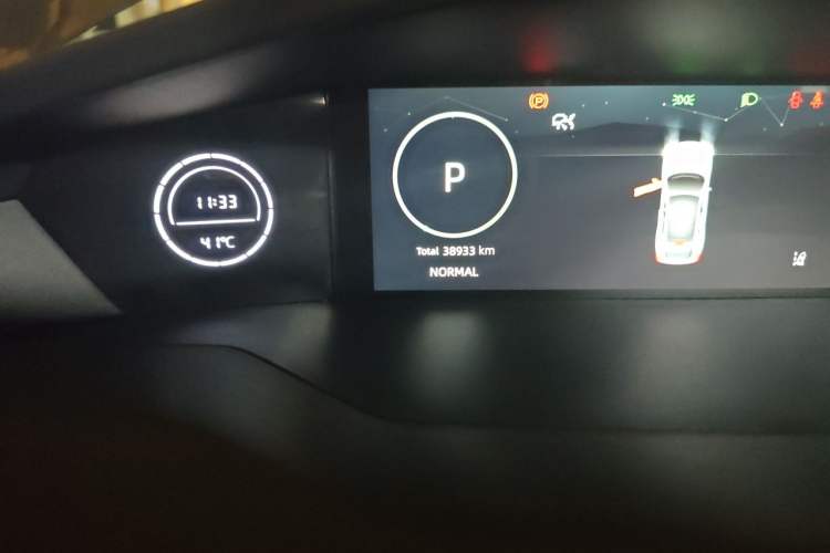 Used CHANGAN UNI-V 2022 1.5T Prestige Version Odometer Close Up
