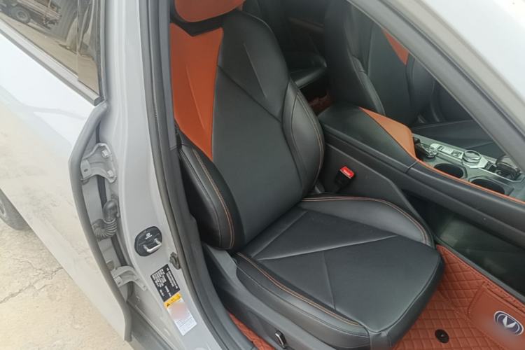 Used CHANGAN UNI-V 2022 1.5T Prestige Version Right Front Seat