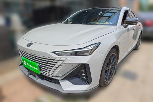 Used CHANGAN UNI-V 2022 1.5T Prestige Version