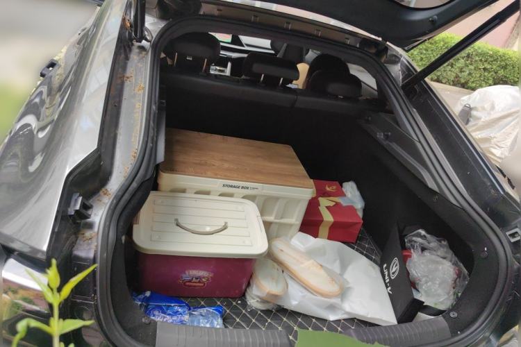 Used CHANGAN UNI-V 2022 1.5T Prestige Version Trunk