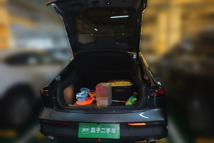Used CHANGAN UNI-V 2022 1.5T Prestige Version Trunk