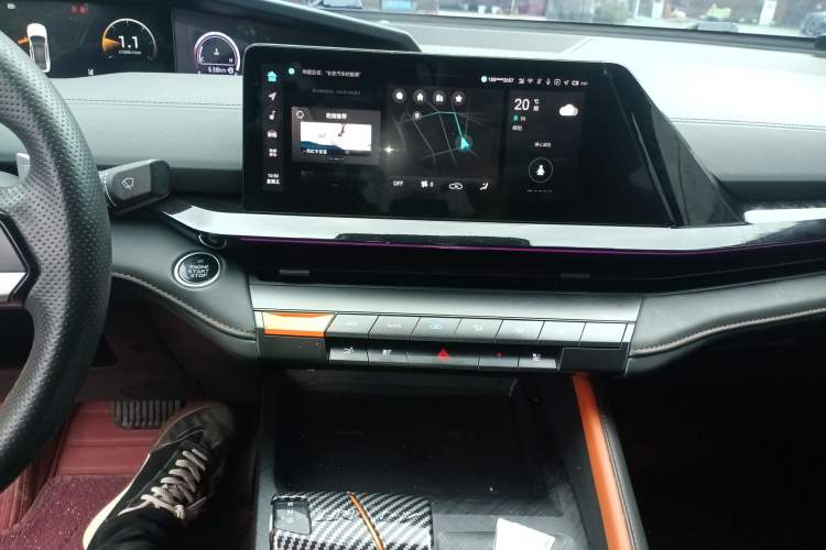 Used CHANGAN UNI-V 2022 1.5T Smart Navigation Version Audio And AC Panel
