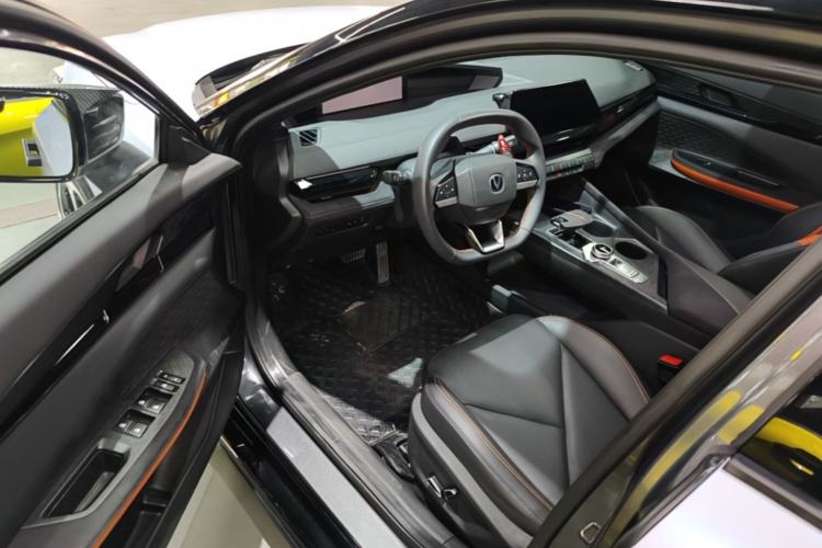 Used CHANGAN UNI-V 2022 1.5T Sport Edition Driver Seat
