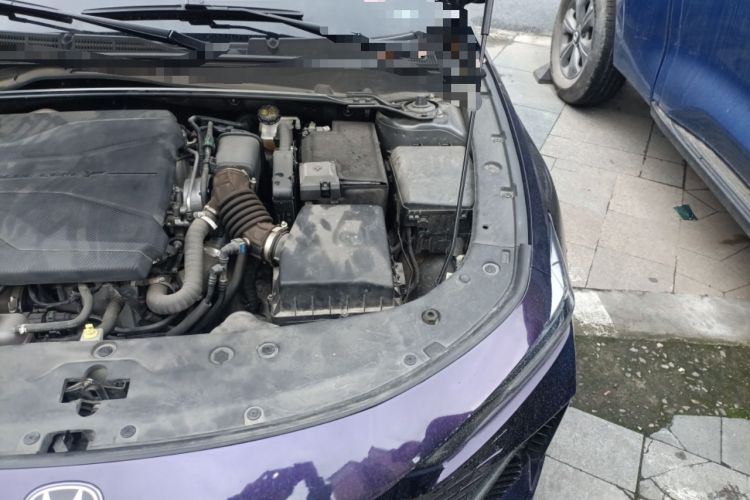 Used CHANGAN UNI-V 2022 1.5T Smart Navigation Version Engine Bay Left