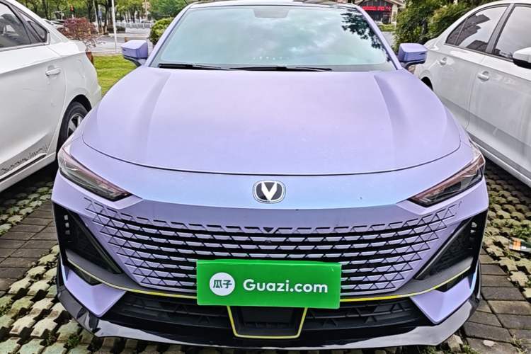 Used CHANGAN UNI-V 2022 1.5T Sport Edition Front