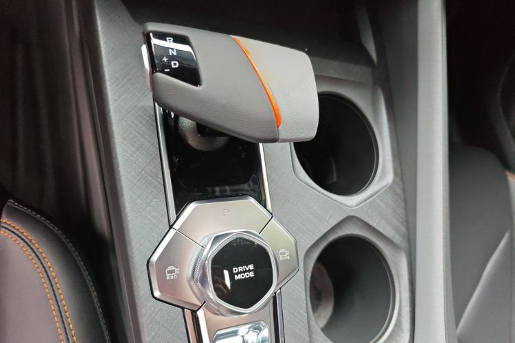 Used CHANGAN UNI-V 2022 1.5T Prestige Version Gear Lever