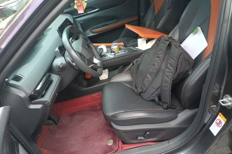 Used CHANGAN UNI-V 2022 1.5T Smart Navigation Version Left Front Seat