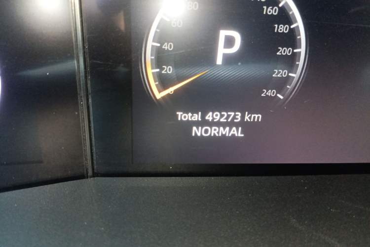 Used CHANGAN UNI-V 2022 1.5T Smart Navigation Version Odometer Close Up