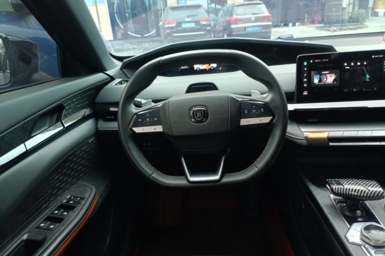 Used CHANGAN UNI-V 2022 1.5T Smart Navigation Version Steering Wheel