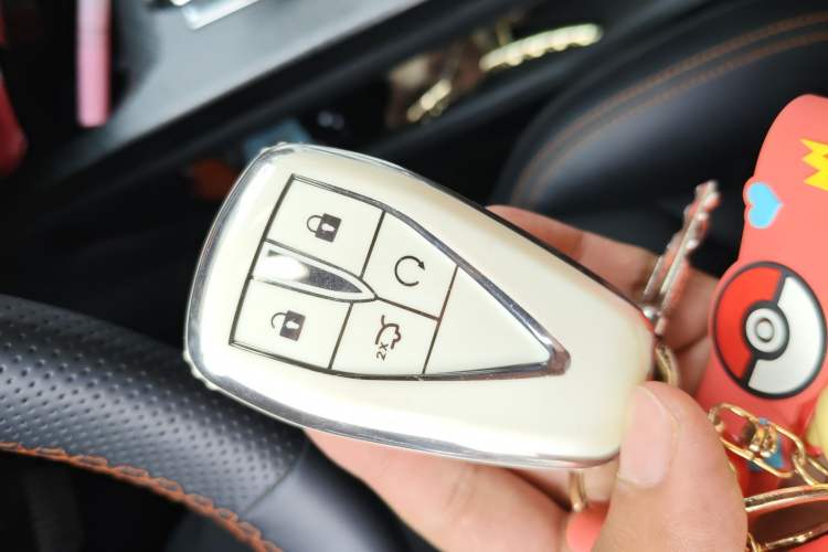 Used CHANGAN UNI-V 2022 1.5T Prestige Version Vehicle Key