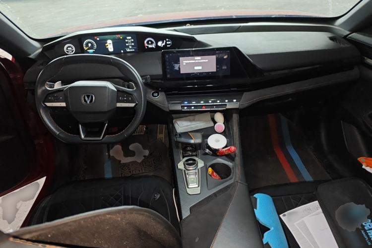 Used CHANGAN UNI-V 2022 2.0T Sporty Version Center Console