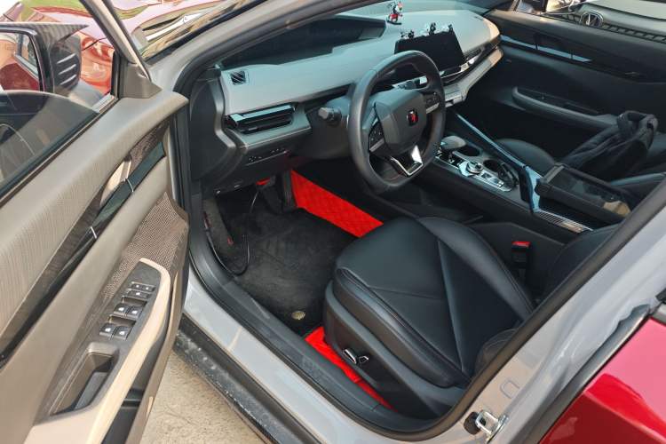 Used CHANGAN UNI-V 2022 1.5T Prestige Version Driver Seat