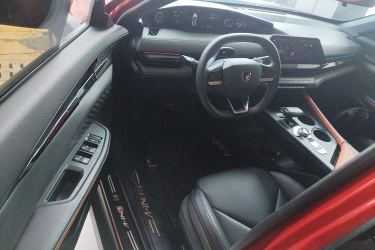 Used CHANGAN UNI-V 2022 1.5T Prestige Version Driver Seat