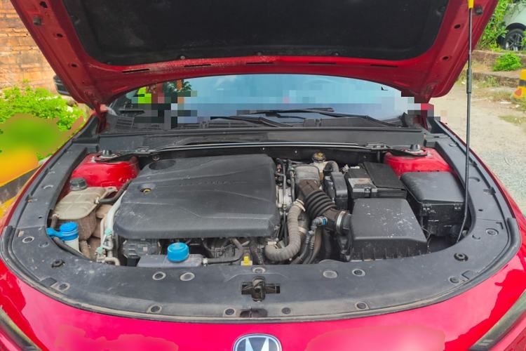 Used CHANGAN UNI-V 2022 1.5T Sport Edition Engine Bay