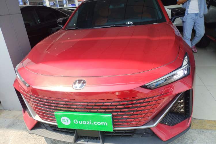 Used CHANGAN UNI-V 2022 1.5T Prestige Version Front