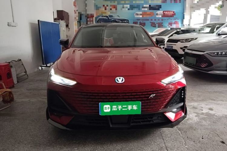 Used CHANGAN UNI-V 2022 1.5T Sport Edition Front