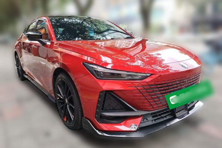 Used CHANGAN UNI-V 2022 1.5T Sport Edition Front Right 45 Deg