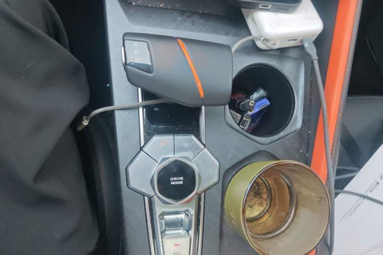 Used CHANGAN UNI-V 2022 1.5T Smart Navigation Version Gear Lever