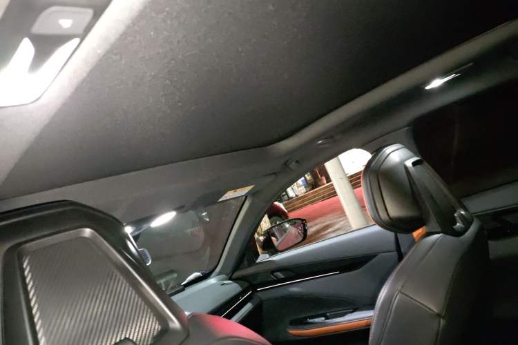 Used CHANGAN UNI-V 2022 1.5T Prestige Version Headliner