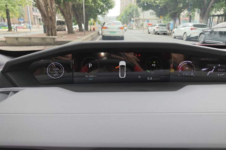 Used CHANGAN UNI-V 2022 1.5T Prestige Version Instrument Cluster