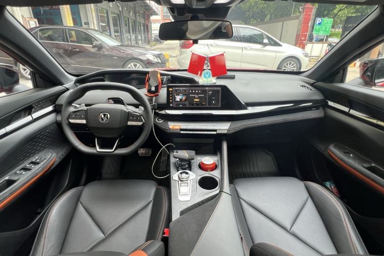 Used CHANGAN UNI-V 2022 1.5T Sport Edition Interior 2