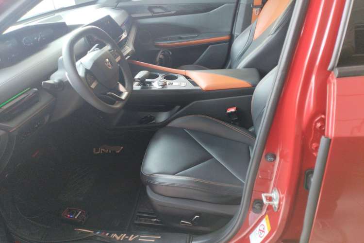 Used CHANGAN UNI-V 2022 1.5T Prestige Version Left Front Seat