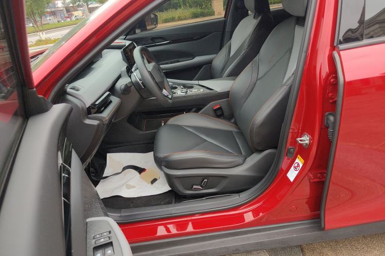 Used CHANGAN UNI-V 2022 1.5T Smart Navigation Version Left Front Seat