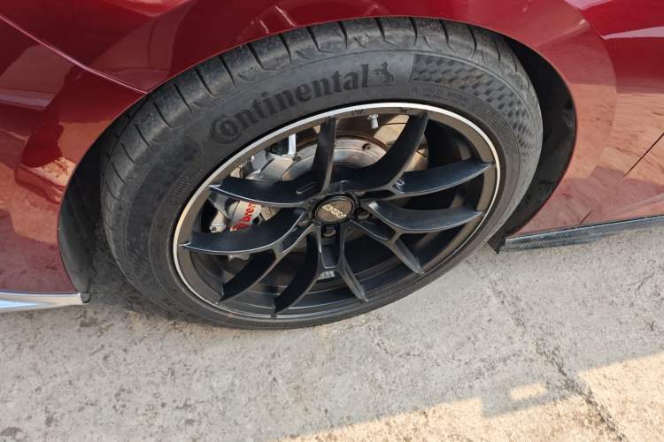 Used CHANGAN UNI-V 2022 1.5T Prestige Version Left Front Wheel Hub