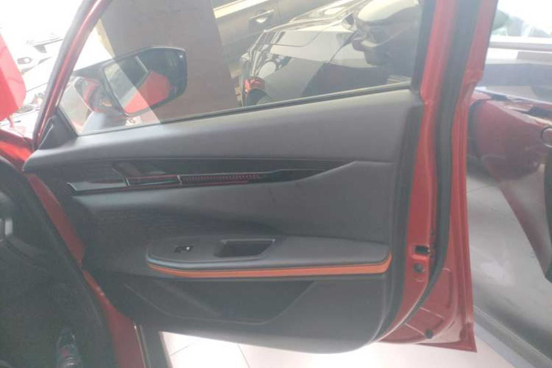 Used CHANGAN UNI-V 2022 1.5T Prestige Version Right Front Door Interior