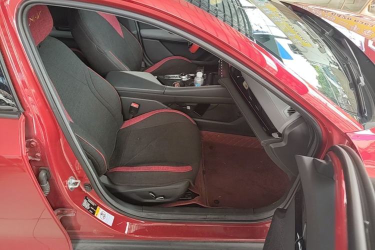 Used CHANGAN UNI-V 2022 1.5T Prestige Version Right Front Seat