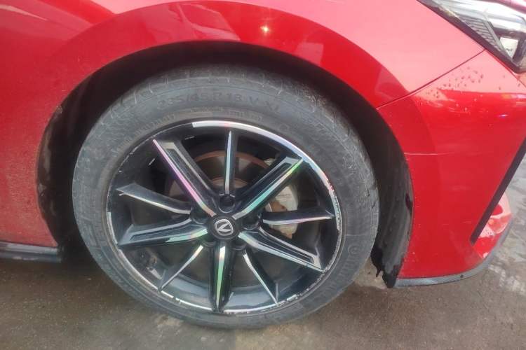 Used CHANGAN UNI-V 2022 1.5T Prestige Version Right Front Wheel Hub