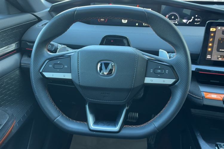 Used CHANGAN UNI-V 2022 1.5T Sport Edition Steering Wheel