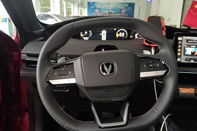 Used CHANGAN UNI-V 2022 1.5T Sport Edition Steering Wheel
