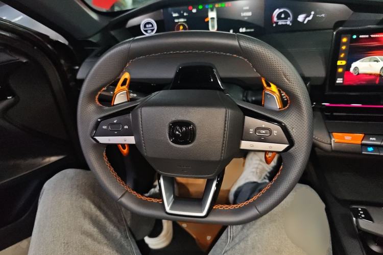 Used CHANGAN UNI-V 2022 1.5T Prestige Version Steering Wheel