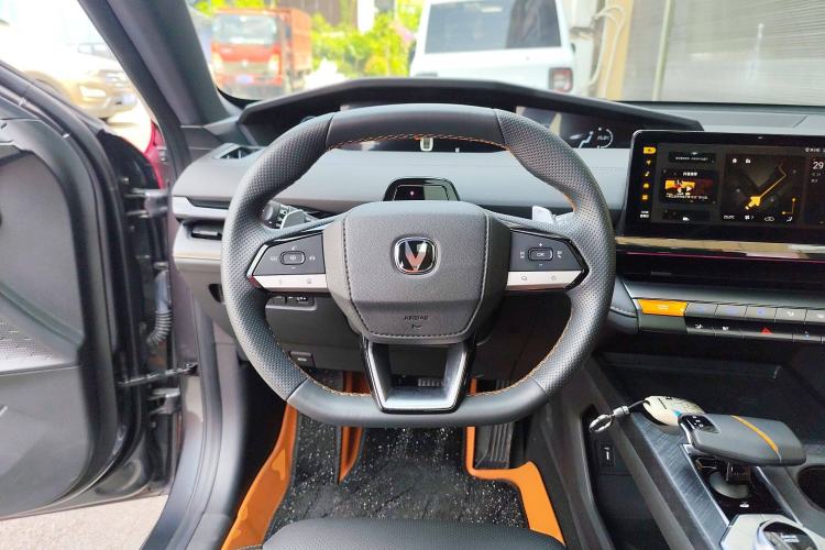 Used CHANGAN UNI-V 2022 1.5T Smart Navigation Version Steering Wheel