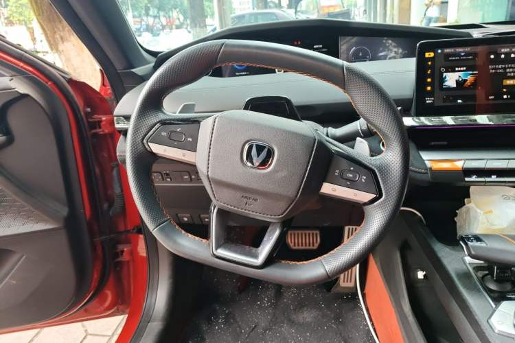 Used CHANGAN UNI-V 2022 1.5T Sport Edition Steering Wheel